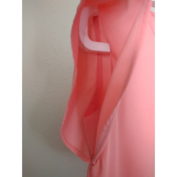 Women's Pink Blouse Ruffle Formal Crepe Short Sleeve Crewneck Button Back Size S - Picture 5 of 12